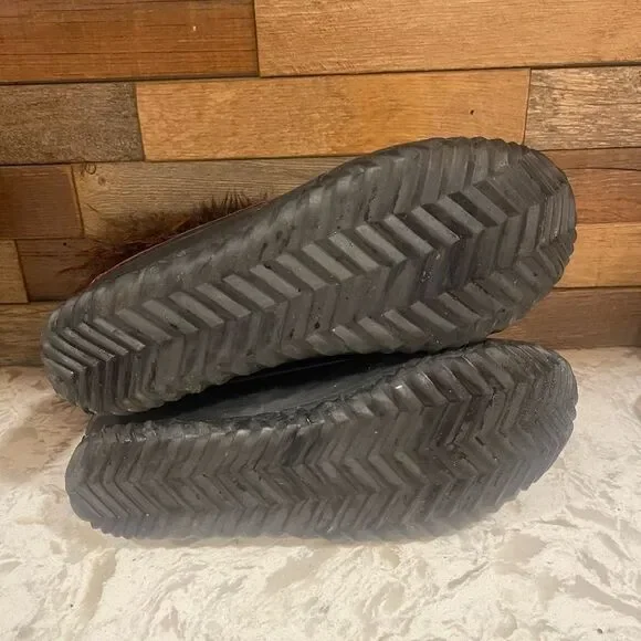 Sorel Women's Red and Black Winter Boots with Faux Fur - Picture 5 of 5